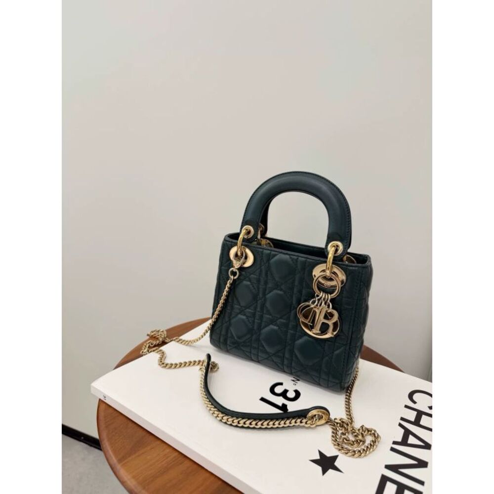 Dior Women Pre-Loved Bag Very Good Condition